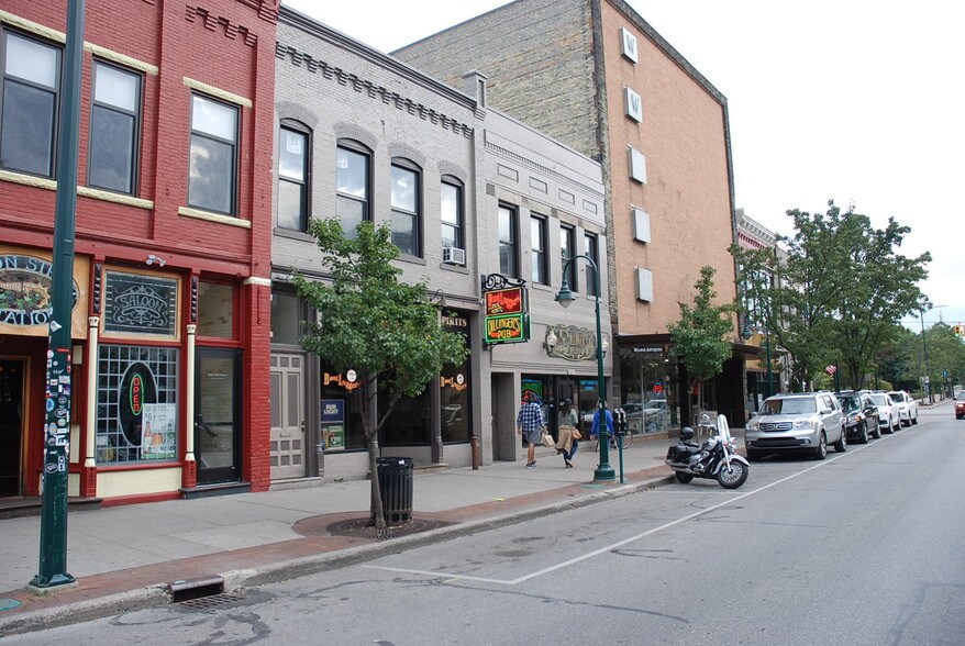 More Photos Of 127 S Union St, Traverse City Restaurant For Sale