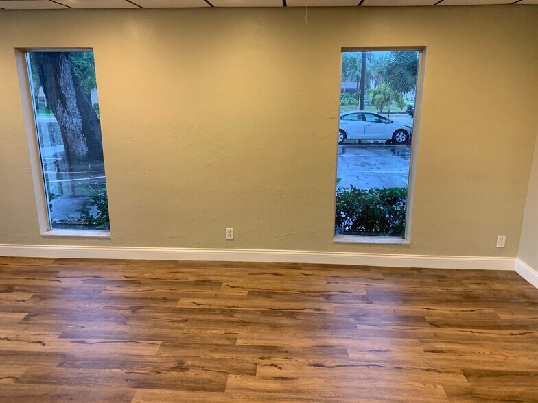 More Photos Of 11520 Oakhurst Rd, Largo Medical For Lease