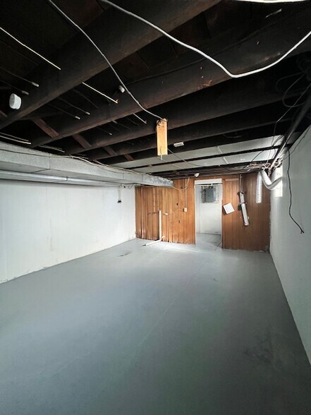 More Photos Of 208 Park Ave SW, Canton Apartments For Sale