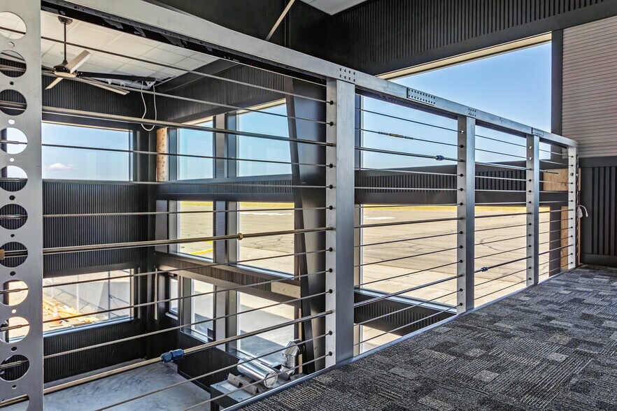 More Photos Of 1111 W Bowers Road, Ellensburg Airplane Hangar For Lease