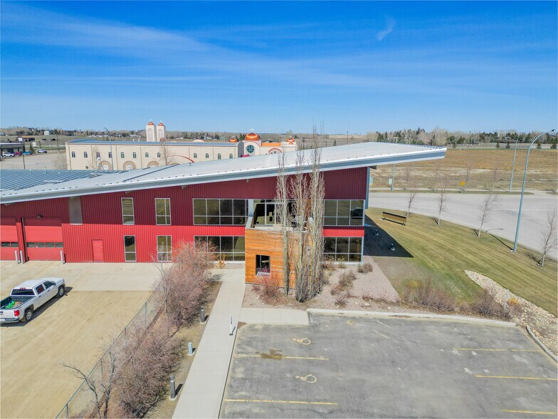 More Photos Of 261211 Wagon Wheel Way, Rocky View No 44 Light Manufacturing For Sale