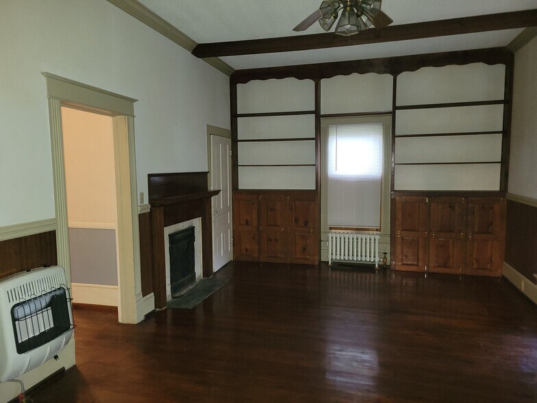 More Photos Of 1110 Hawkins Ave, Sanford Light Manufacturing For Sale