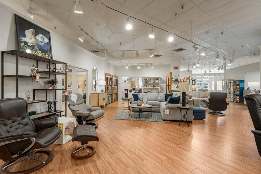 More Photos Of 334 County Road 81, Osseo Storefront Retail Office For Sale