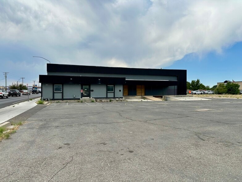 More Photos Of 2023 Wall Ave, Ogden Distribution For Sale