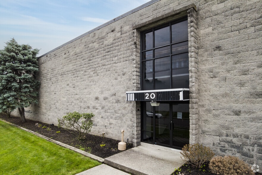 More Photos Of 20 Capital Dr, Moonachie Warehouse For Sale