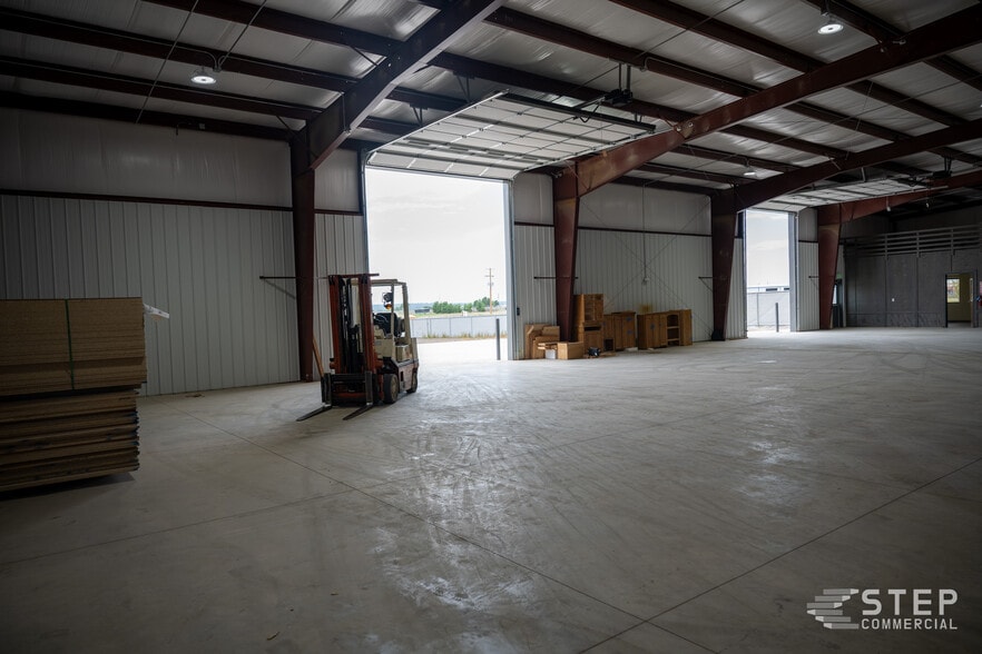 More Photos Of 1422 Cimarron Ct, Greeley Warehouse For Lease