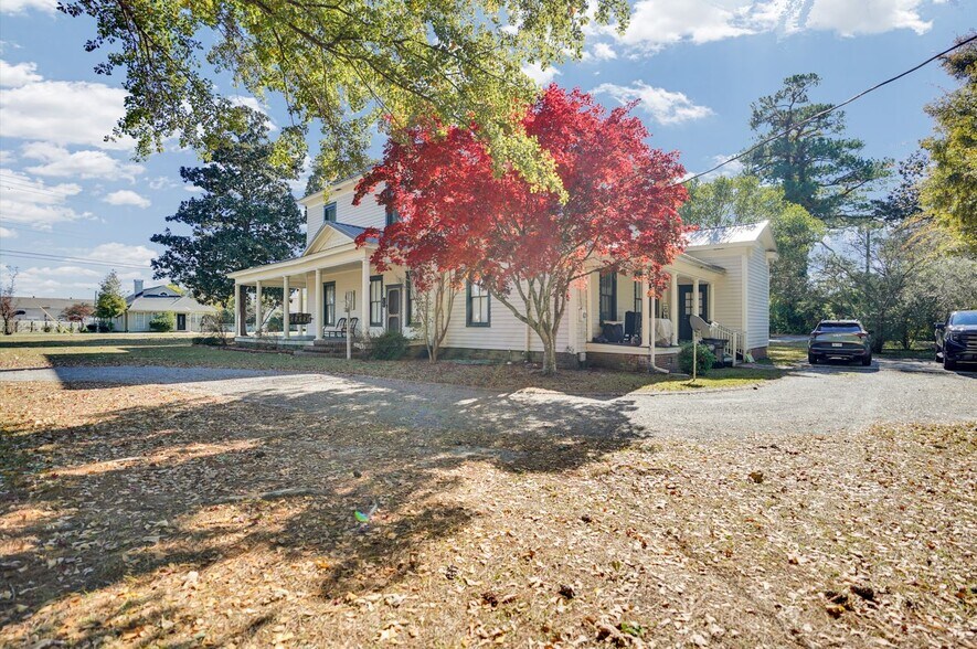 More Photos Of 115 N Magnolia St, Raeford Office Residential For Sale