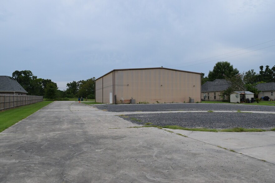 More Photos Of 37092 Miller Rd, Prairieville Industrial For Lease