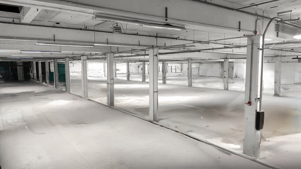 More Photos Of 2441 Viscount Row, Orlando Warehouse For Lease