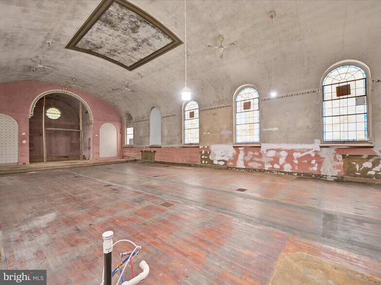 More Photos Of 45 Main St, Pottsville Religious Facility For Sale