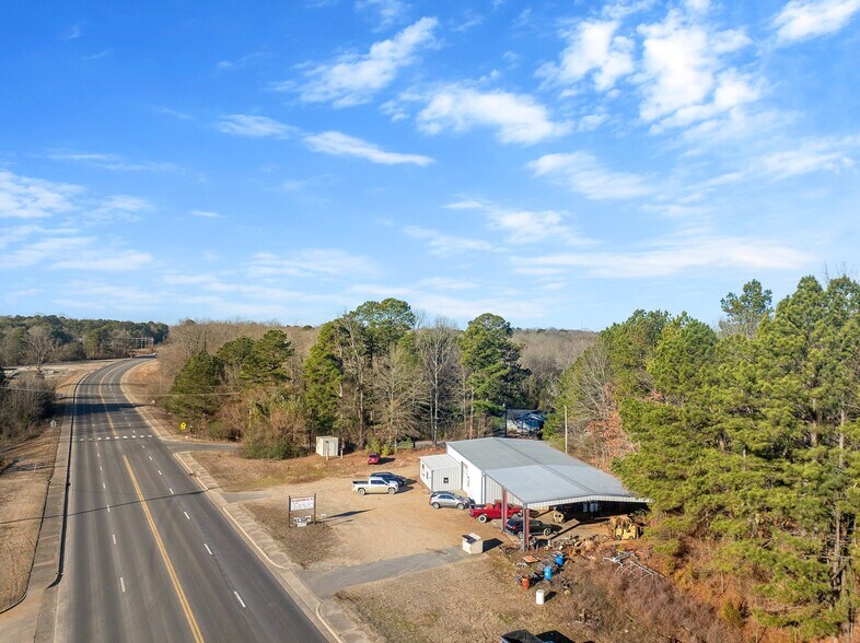 More Photos Of 1277 E Martin Luther King Dr, Broken Bow Office For Sale