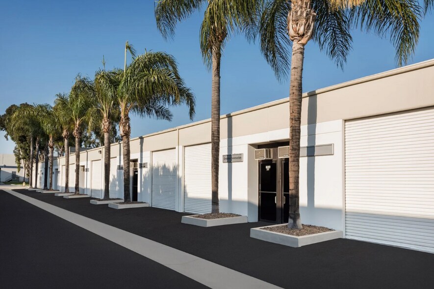 More Photos Of 13538-13594 Pumice St, Norwalk Warehouse For Lease