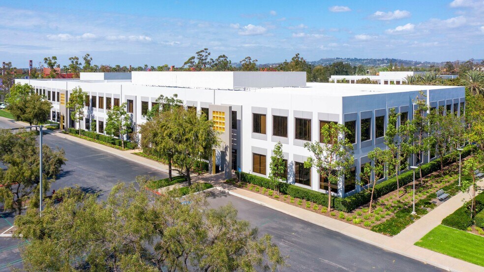 More Photos Of 200 Commerce Dr, Irvine Unknown For Lease