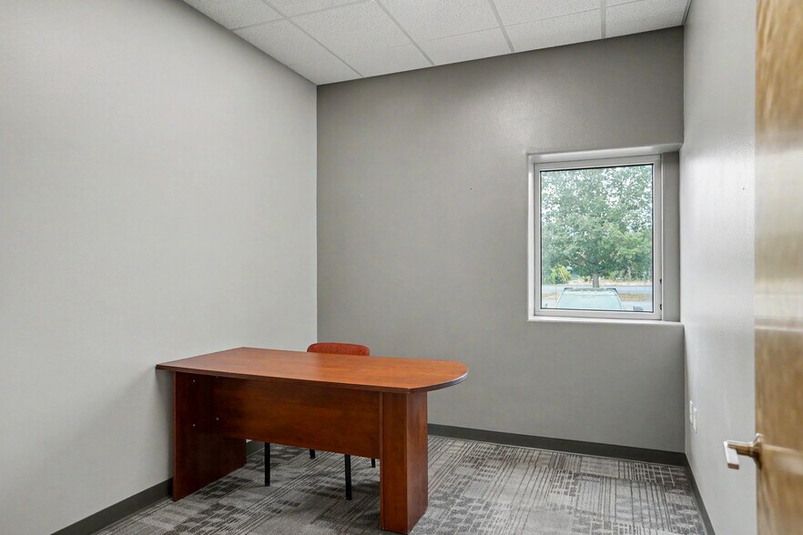 More Photos Of 2729 Pacific Blvd SW, Albany Warehouse For Lease