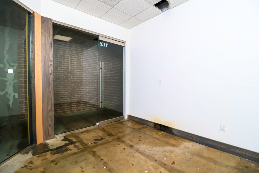 More Photos Of 1409 Washington Ave, Saint Louis Office For Sale