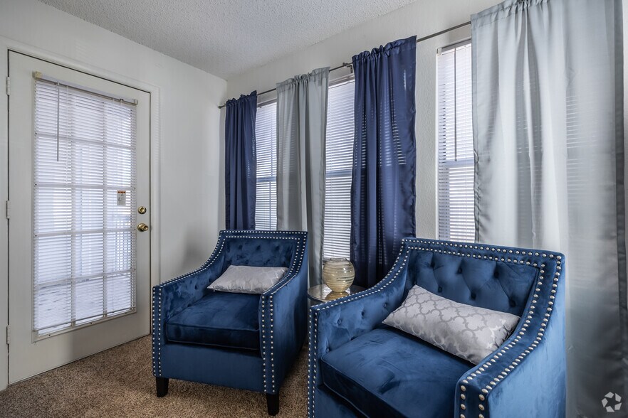 More Photos Of 5816 Covington Hwy, Decatur Apartments For Sale