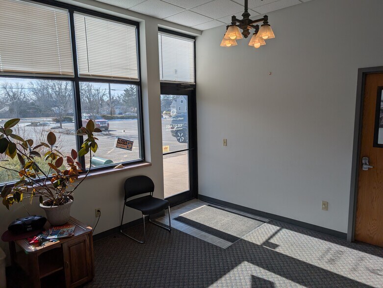 More Photos Of 1000 W Wisconsin Ave, Appleton Unknown For Lease