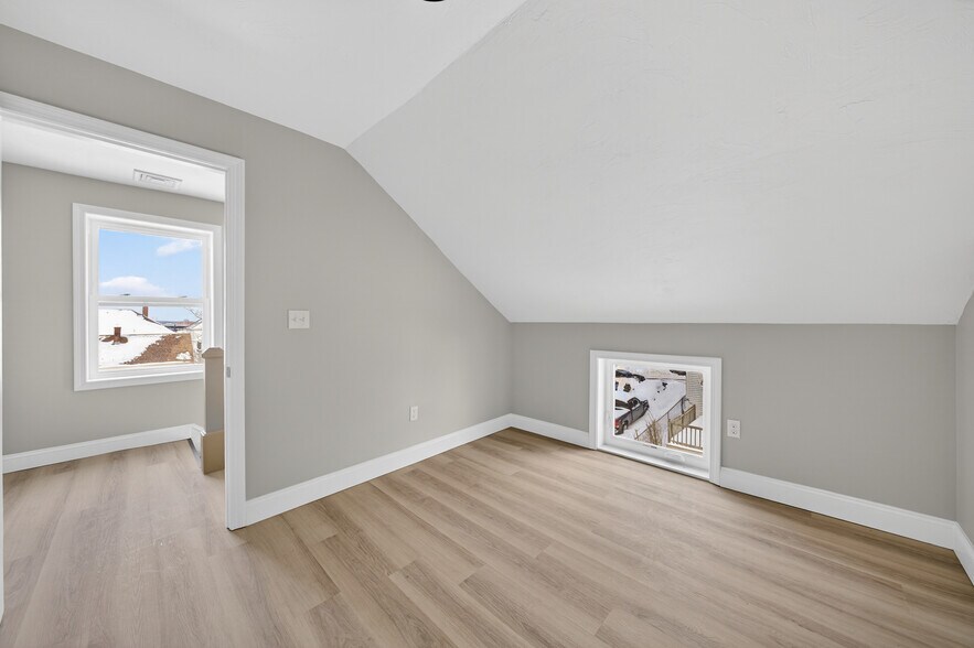 More Photos Of 165 Grant St, Fall River Apartments For Sale