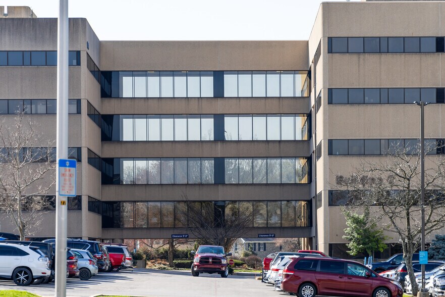 More Photos Of 1401 Harrodsburg Rd, Lexington Medical For Sale