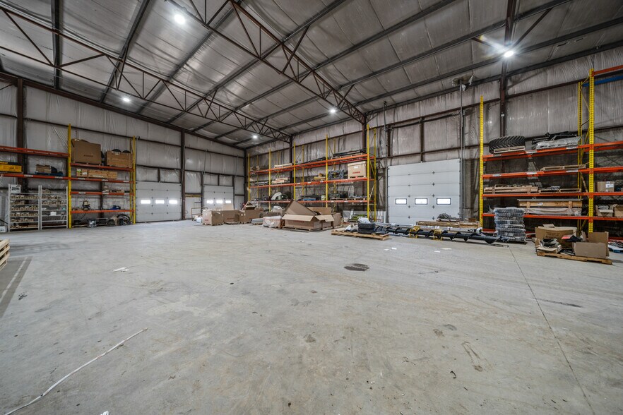 More Photos Of 46 Mccool Cres, Crossfield Warehouse For Sale
