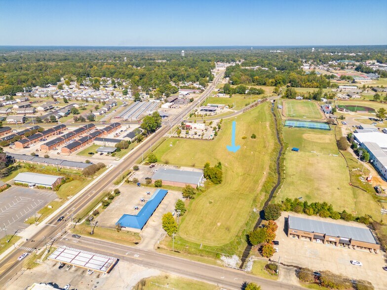 More Photos Of Louisville, Lynn Lane & Academy Rd, Starkville Land For Sale