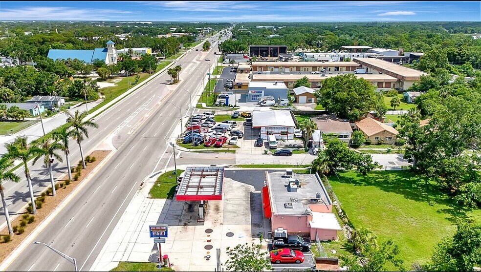 More Photos Of 3000 N Washington Blvd, Sarasota Auto Dealership For Sale