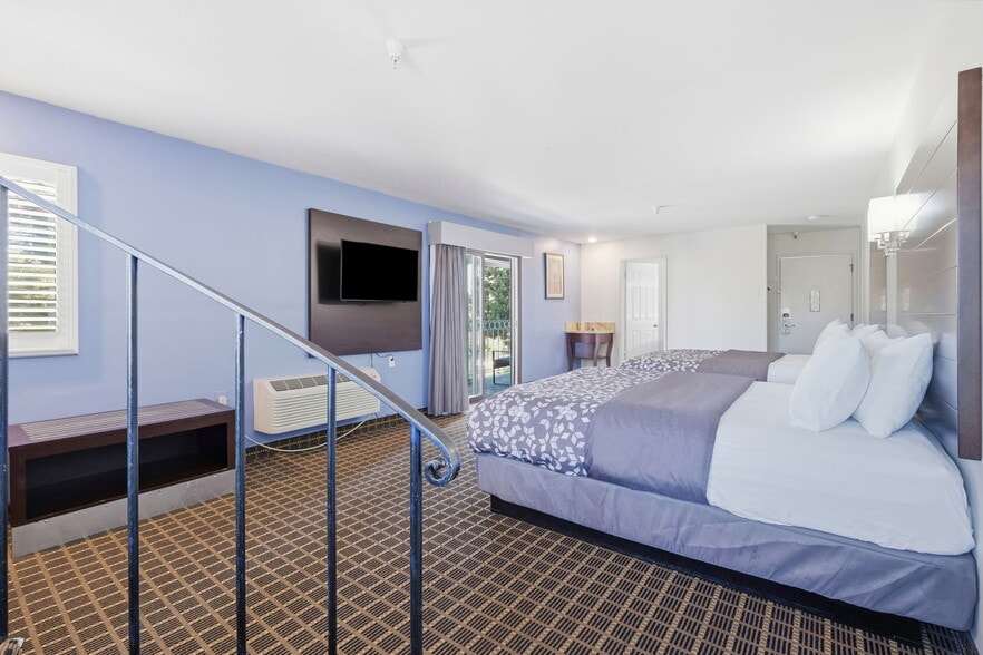 More Photos Of 600 Riverside Ave, Santa Cruz Hotel For Sale