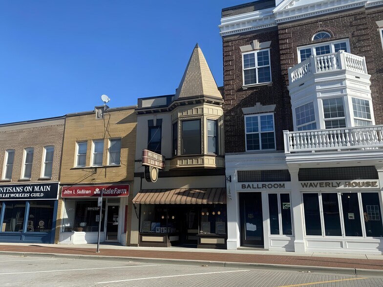 Primary Photo Of 216 Main St, Woodstock Storefront Retail Residential For Sale