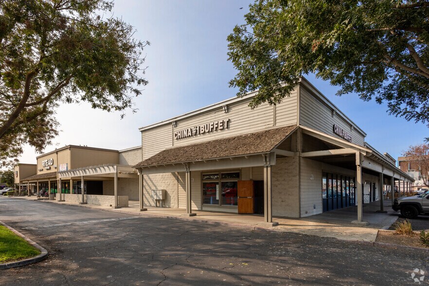 More Photos Of 1313-1341 E Pacheco Blvd, Los Banos Freestanding For Lease