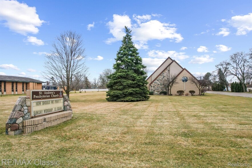 Primary Photo Of 26701 Joy Rd, Dearborn Heights Religious Facility For Sale