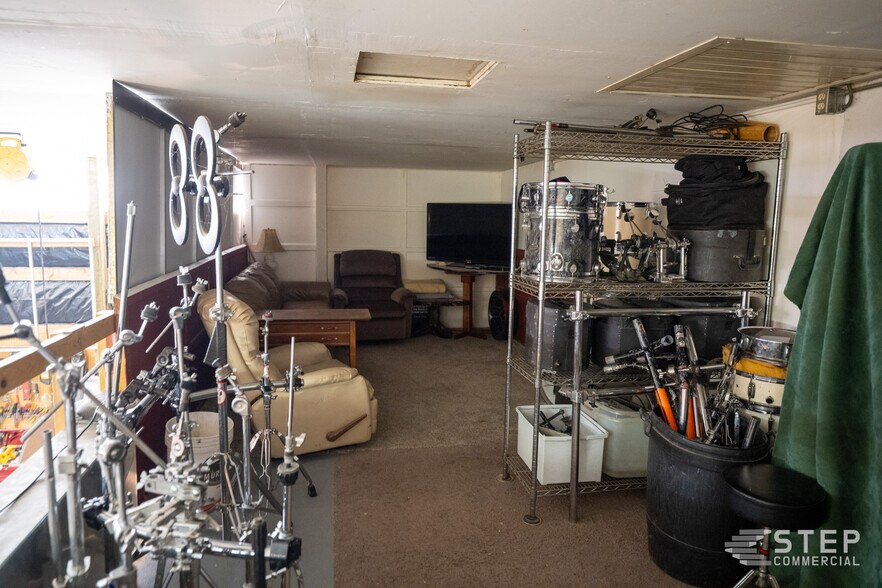 More Photos Of 1518 E Eisenhower Blvd, Loveland Warehouse For Sale