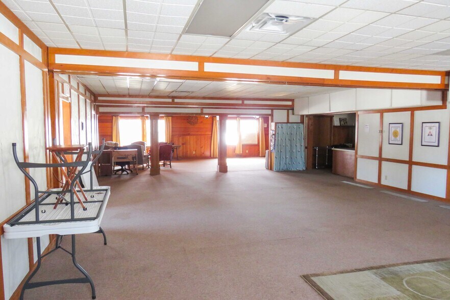 More Photos Of 1245 S Fabrique Dr, Wichita Flex For Sale