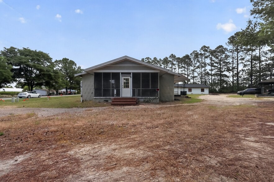 More Photos Of 6828 Old Stage Rd N, Angier Flex For Sale