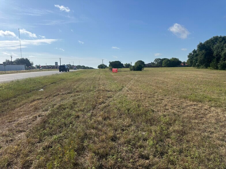 More Photos Of US HWY 183 South Hwy @ Old Austin Rd, Lampasas Land For Sale
