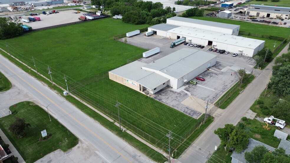 More Photos Of 6720 N 16th St, Omaha Warehouse For Sale