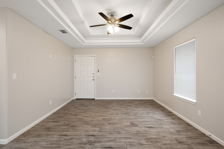 More Photos Of 2021 Stardust Ln, Edinburg Multifamily For Sale