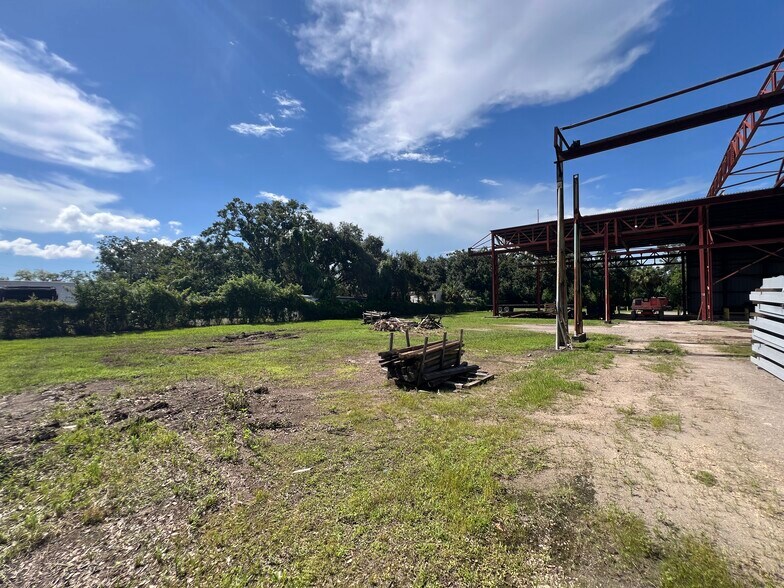 More Photos Of 5101 S 24th Ave, Tampa Manufacturing For Sale