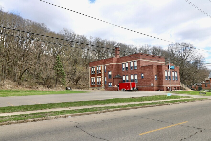 Primary Photo Of 715 W Locust St, Dubuque Office Residential For Sale