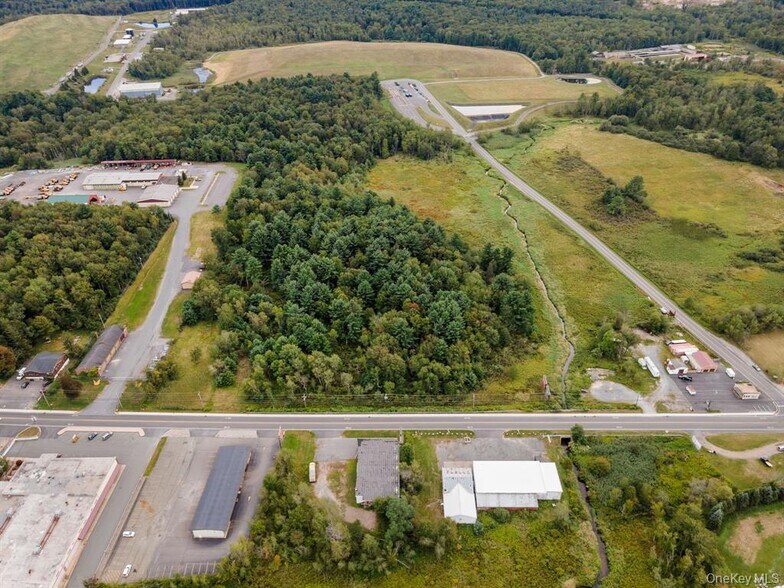 More Photos Of 165 E Broadway, Monticello Land For Sale