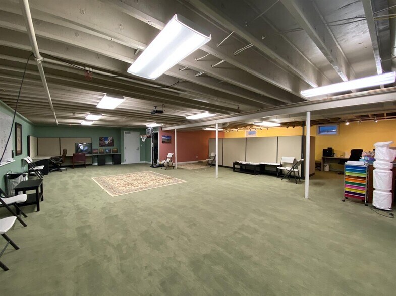 More Photos Of 131-137 Keveling Dr, Saline Medical For Sale