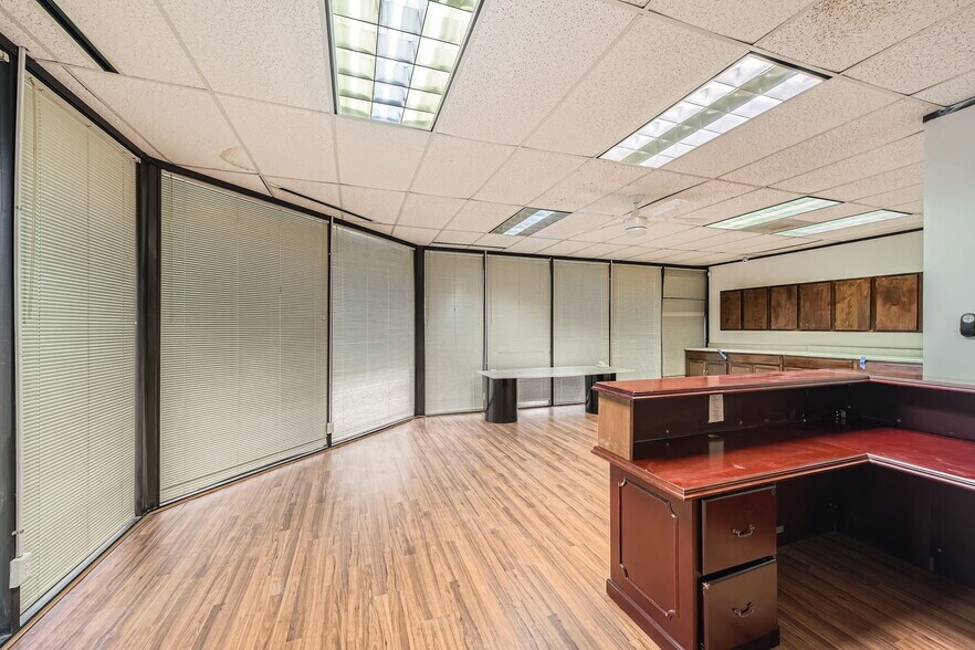 More Photos Of 14423 Cornerstone Village Dr, Houston Medical For Sale