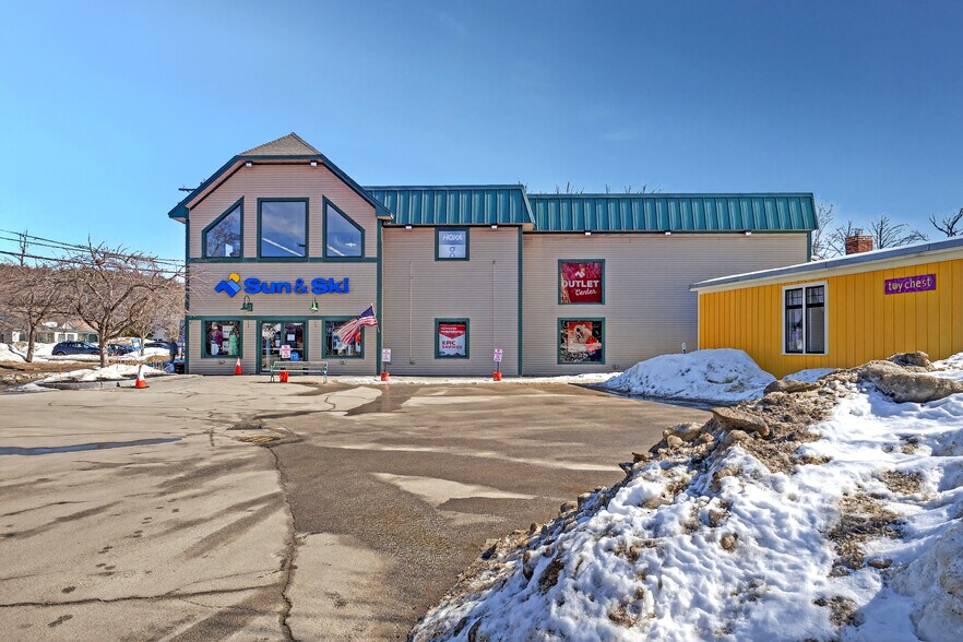 More Photos Of 2709 White Mountain Hwy, North Conway Freestanding For Sale