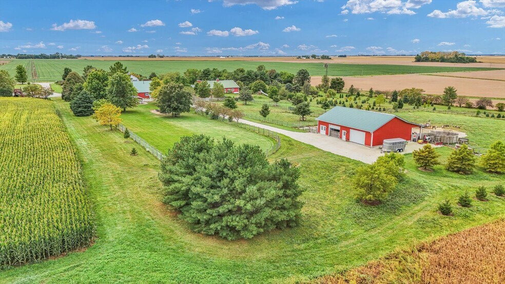 More Photos Of 1356 County Road 2900 N, Rantoul Specialty For Sale