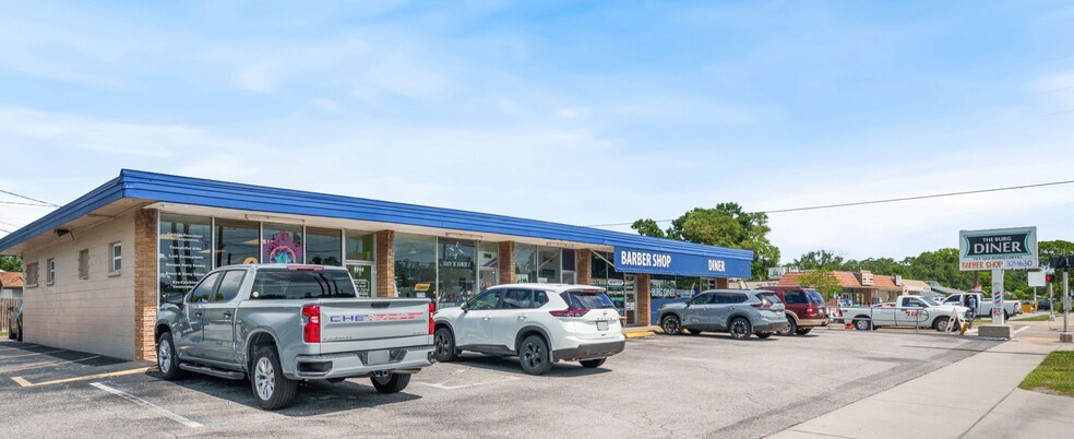 Primary Photo Of 2942 49th St N, Saint Petersburg General Retail For Sale
