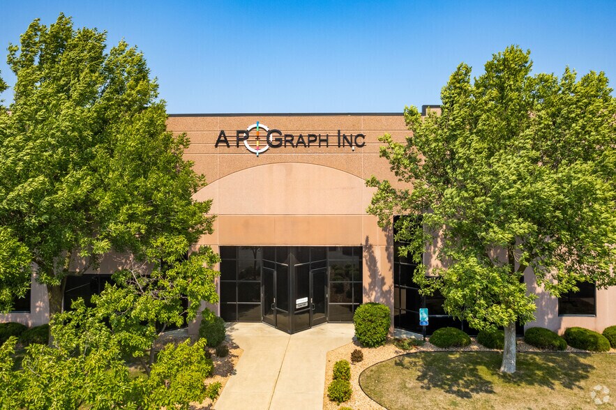 More Photos Of 1166-1200 Cliff Rd E, Burnsville Light Manufacturing For Lease