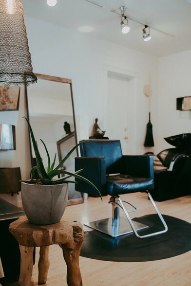 More Photos Of 1634 Walnut St, Boulder Office For Sale