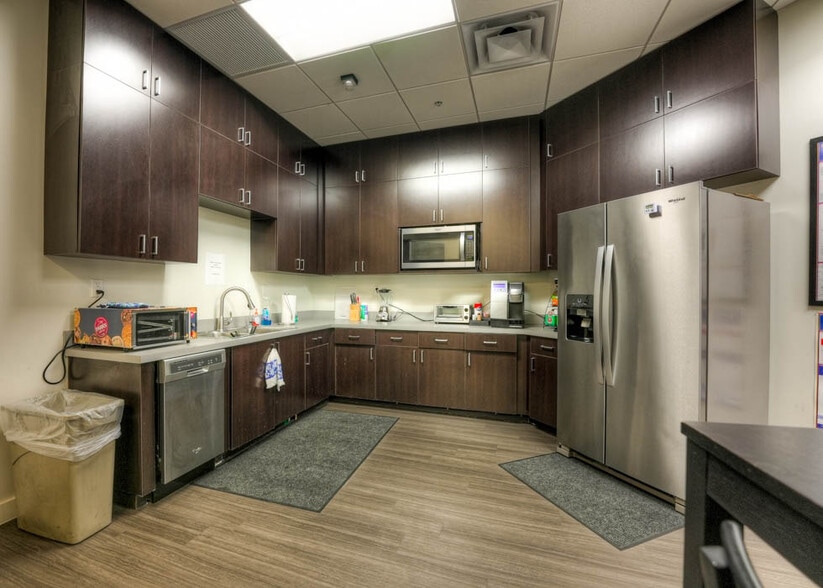 More Photos Of 7010 E Chauncey Ln, Phoenix Medical For Sale