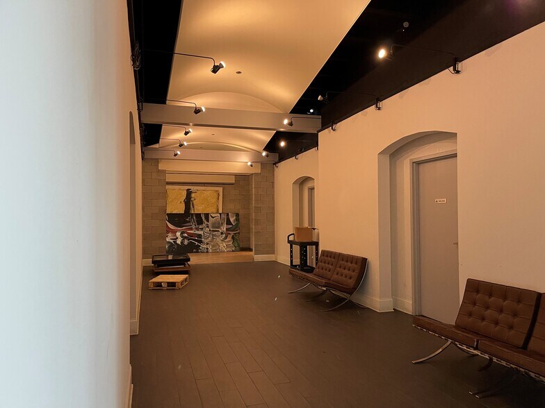 More Photos Of 5425 Florida Blvd, Baton Rouge Manufacturing For Sale