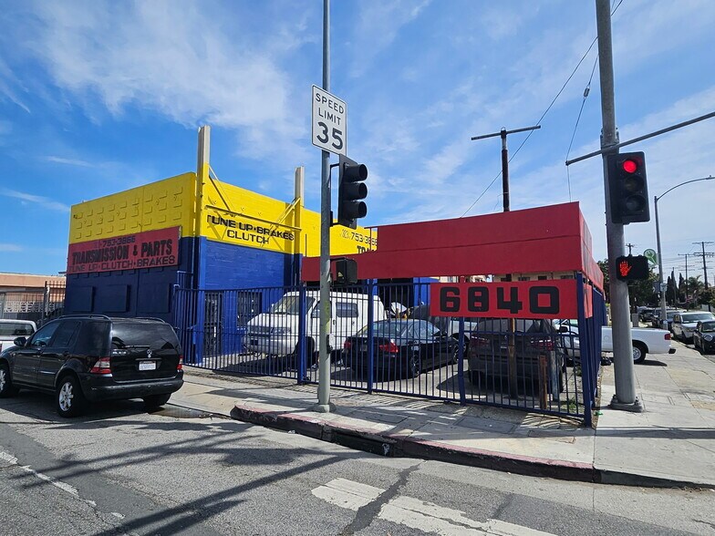 More Photos Of 6836 Crenshaw Blvd, Los Angeles General Retail For Sale