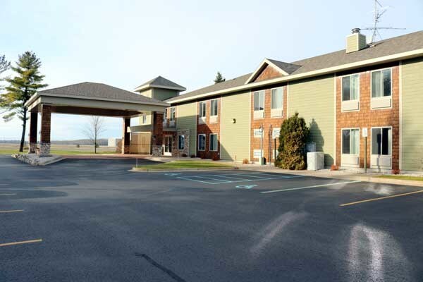 More Photos Of 1600 N US Highway 31, Pellston Hotel For Sale